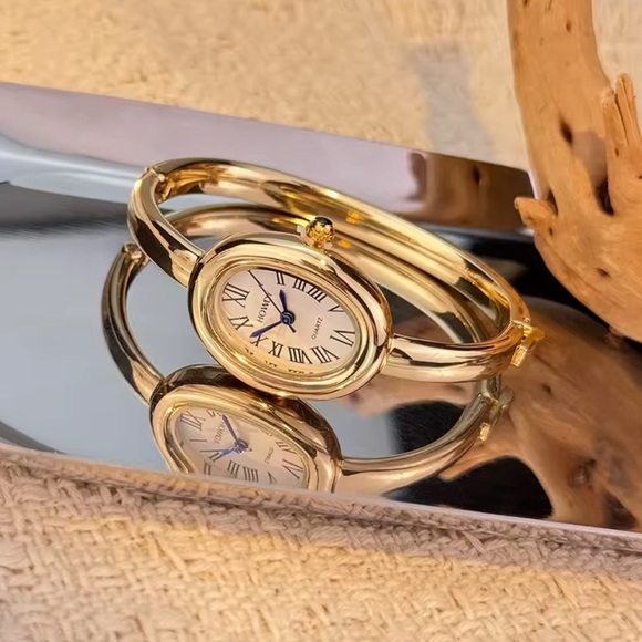 Baignoire Vintage Gold Oval Bracelet Watch main image 14